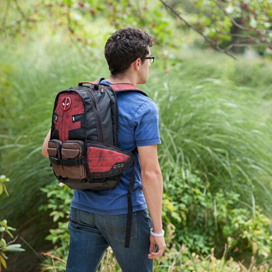 Deadpool-Rucksack-3